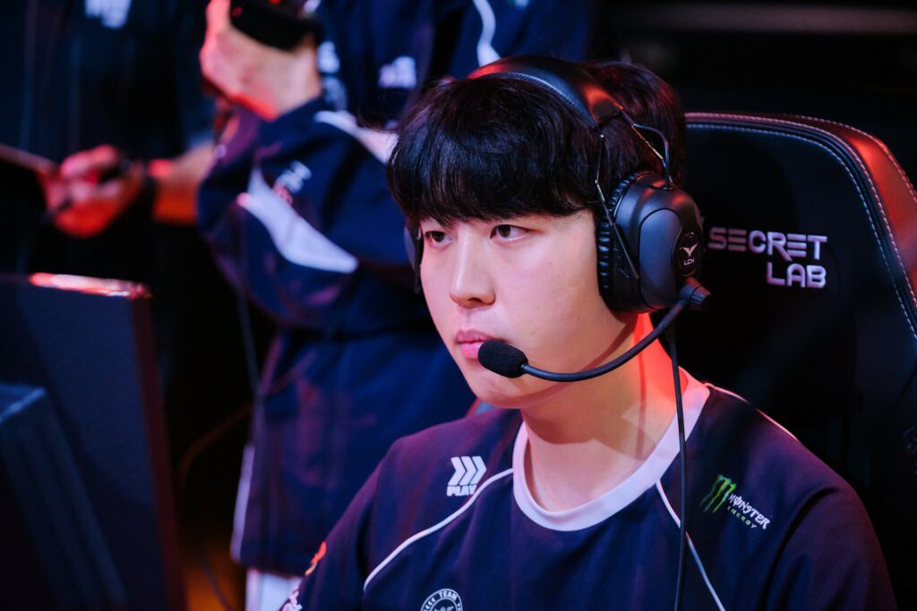 Hanwha Life destaca en combates y vence 2
